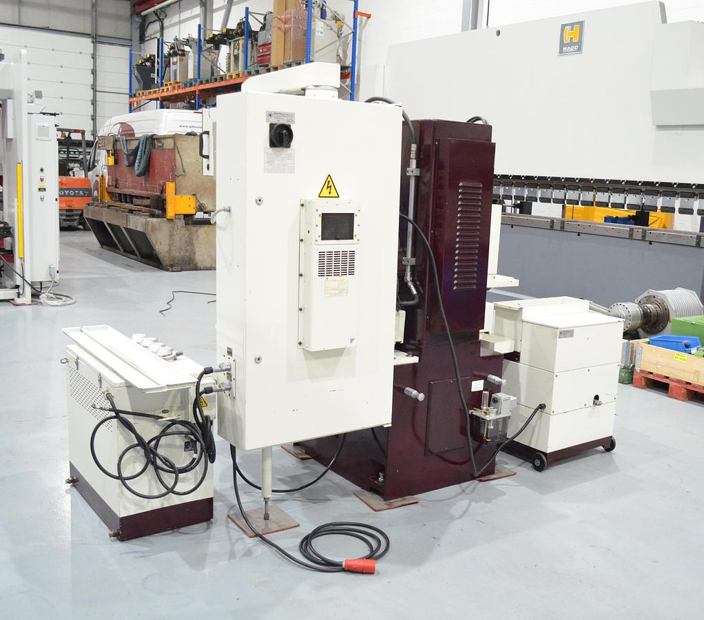 Usado Rectificadora Chevalier FSG-3A818 Eje z autom