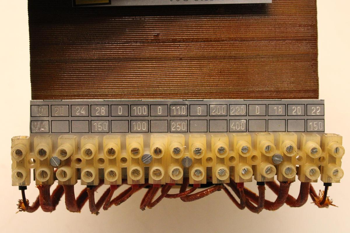 Usado Transformador TRANSFAB 1050VA