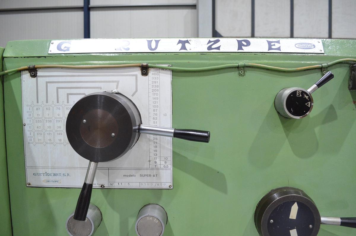 Usado Torno Gurutzpe Super AT 8000-600 - 8m 1200 volteo