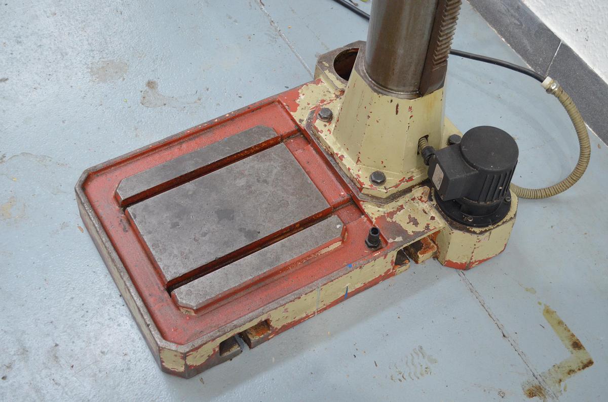 Usado Taladro columna Erlo TSAR-32 Año 96