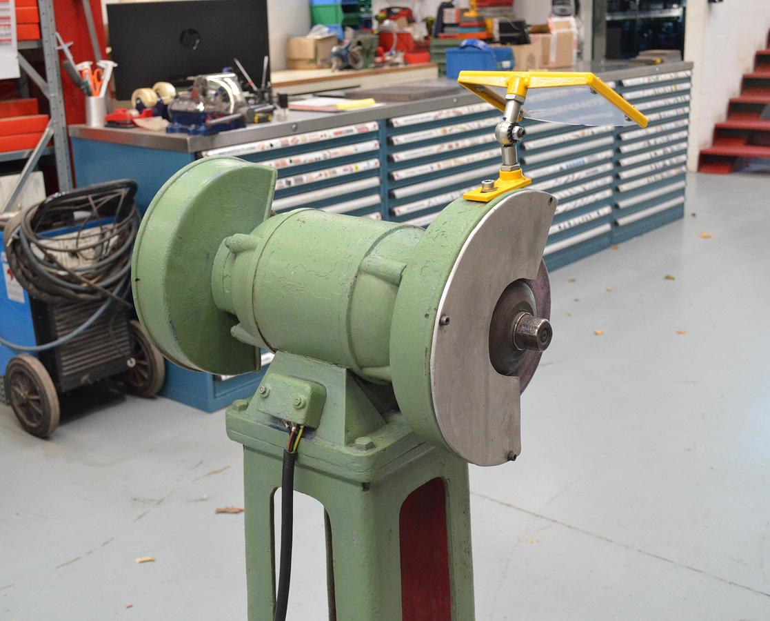 Usado Esmeriladora Formis 1.5Hp 2800 rpm 85795