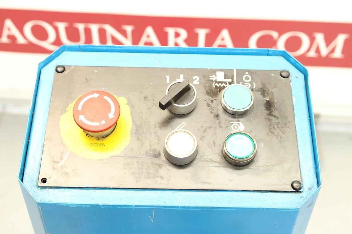 Usado Pie de Accionamiento Punzonadora FINN-POWER TP2020