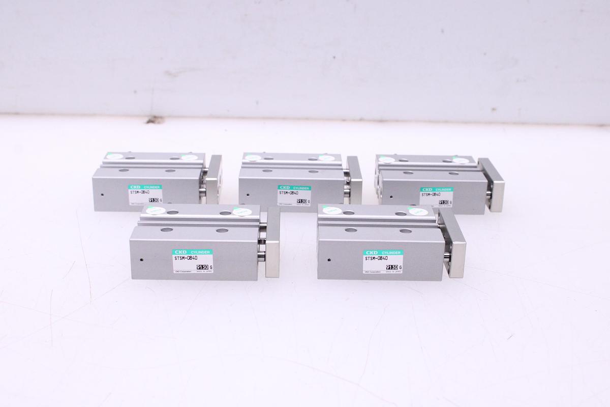 Usado Cilindro Neumático doble accion CKD STSM-0840 - 5 Unidades