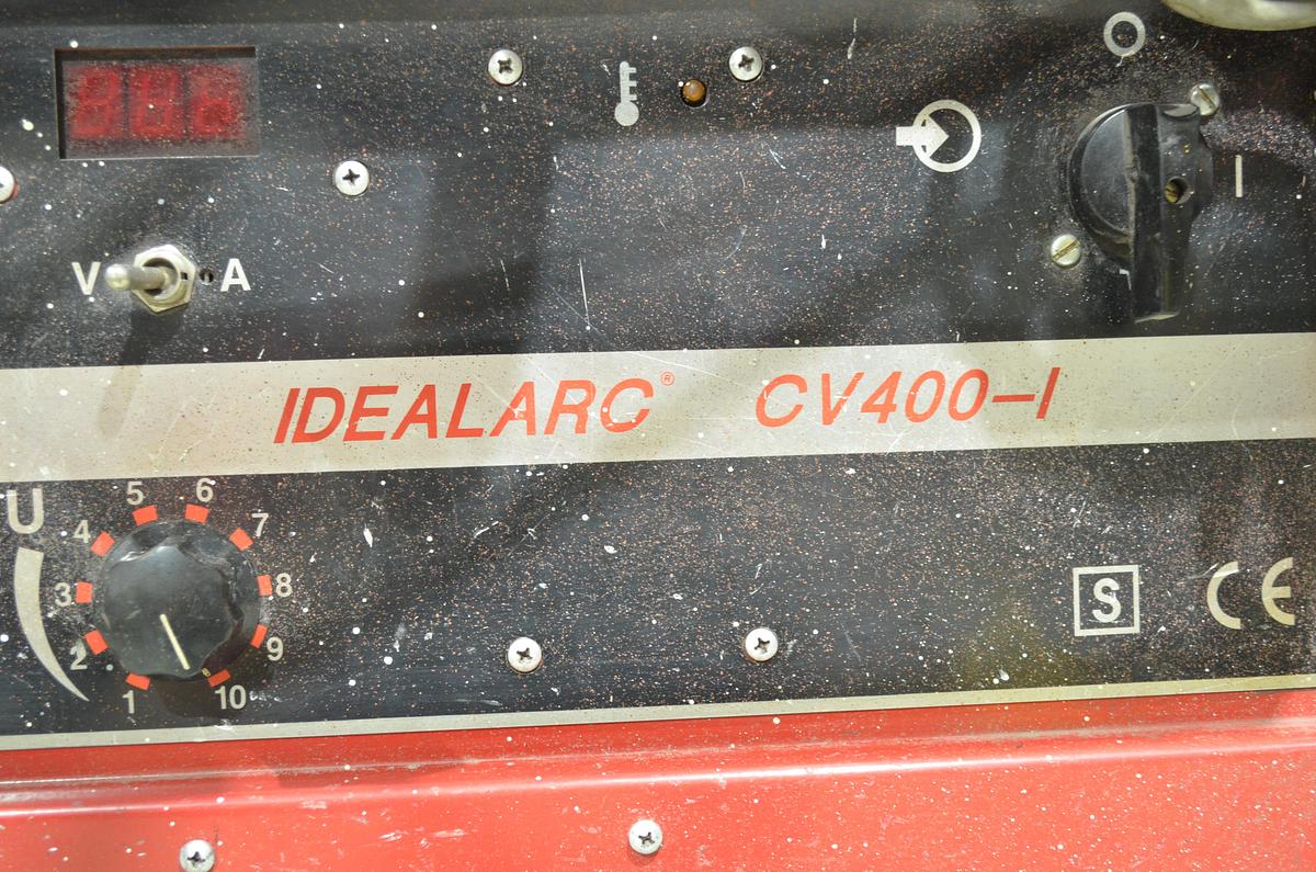 Usado Maquina soldar MIG Lincoln Idealarc CV400-I con devanadera LN 742