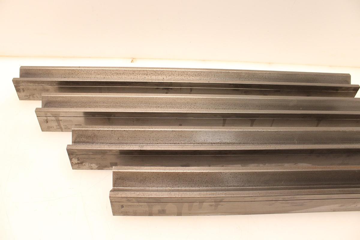 Usado Juego Matrices EUROSTAMP 2021 85º V40 - 835 mm