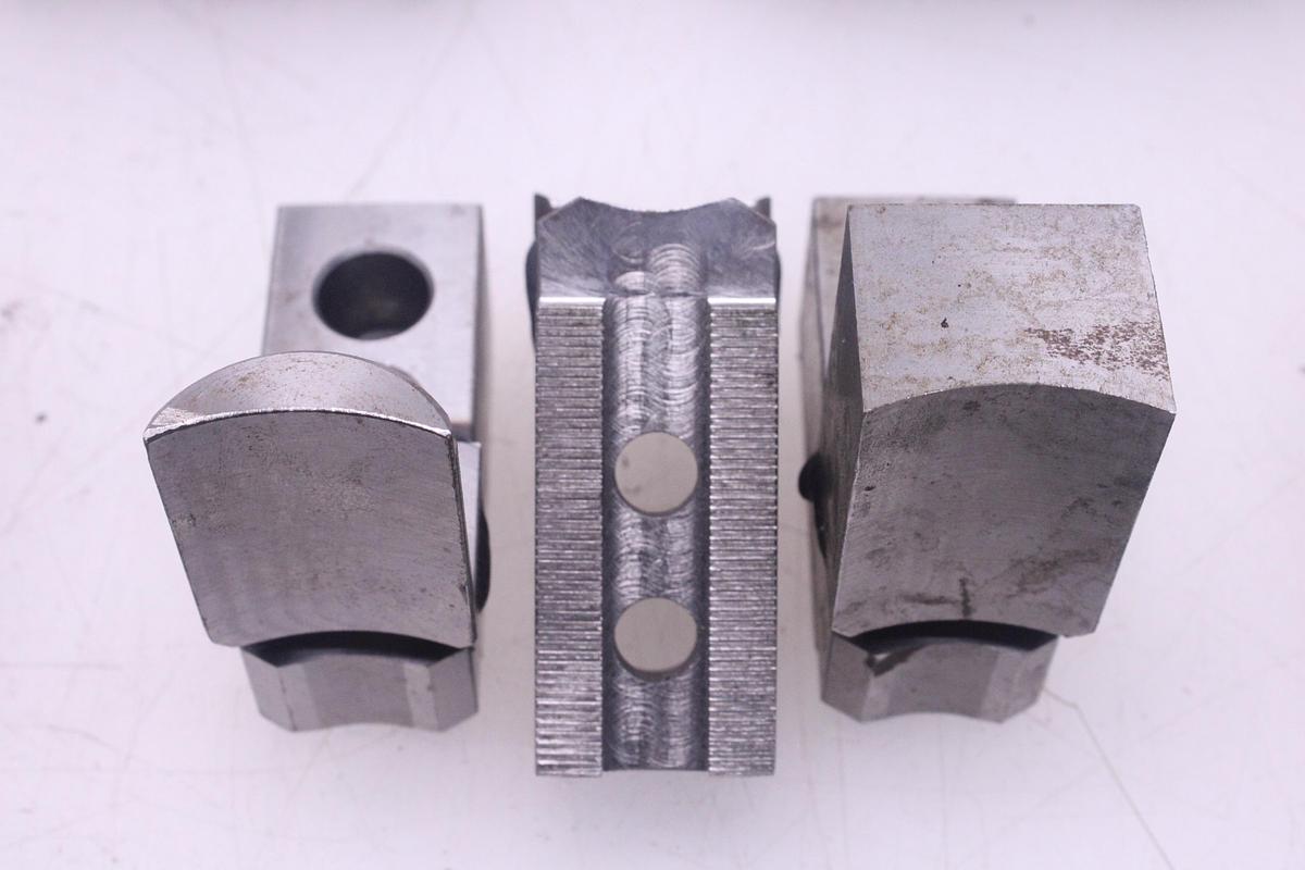 Usado Lote 14 Juegos de 3 Garras para Plato de Torno