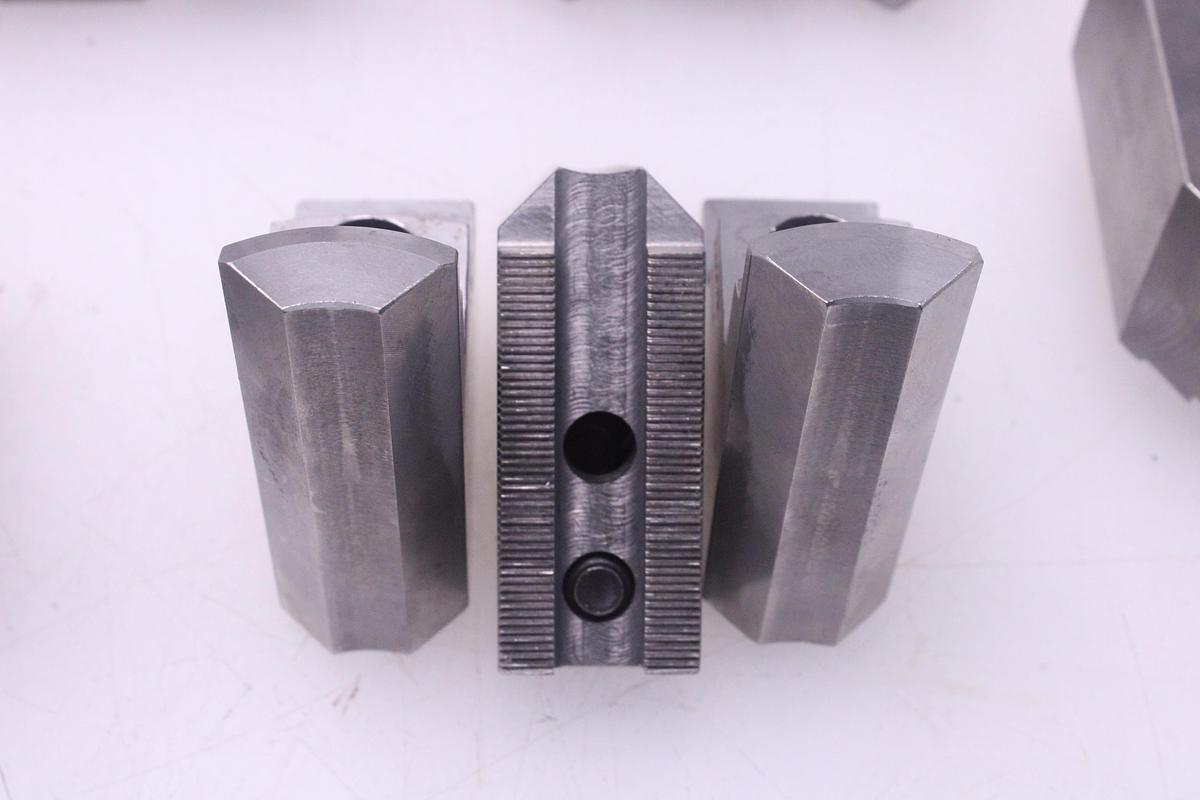 Usado Lote 14 Juegos de 3 Garras para Plato de Torno