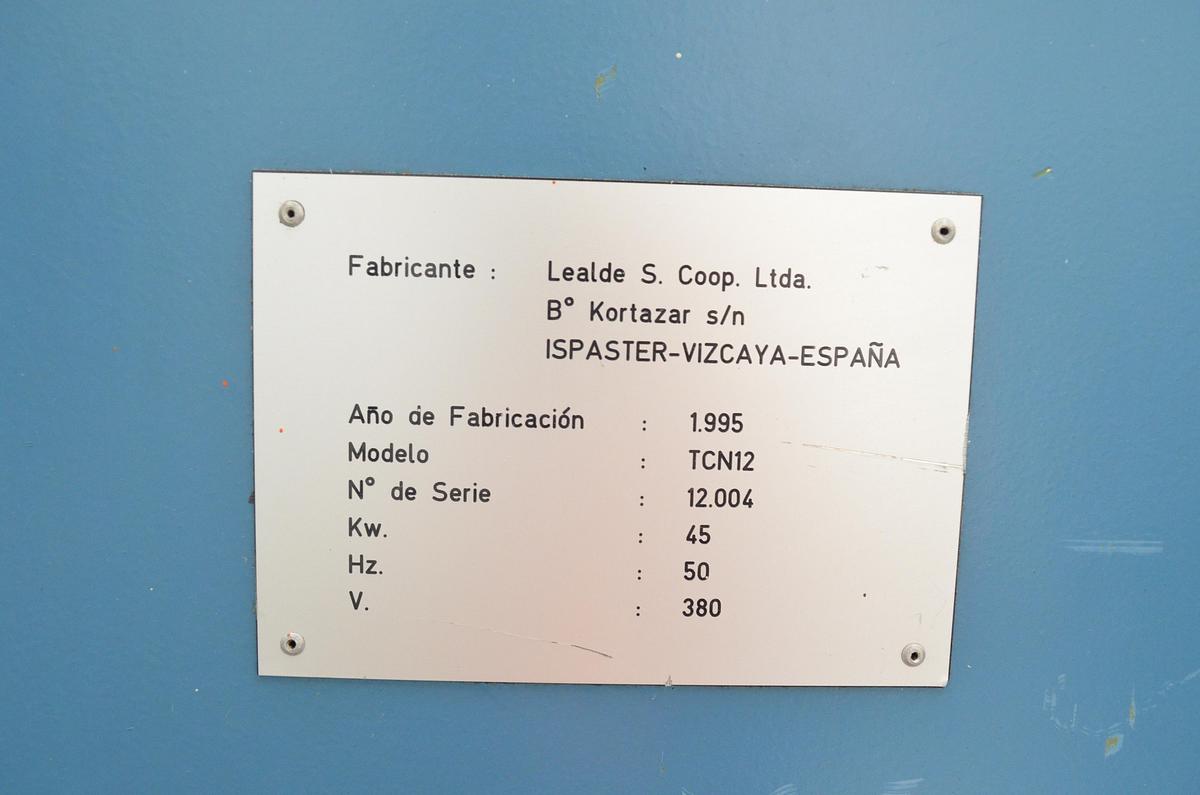Usado Torno cnc Lealde TCN-12 de 3000mm e.p