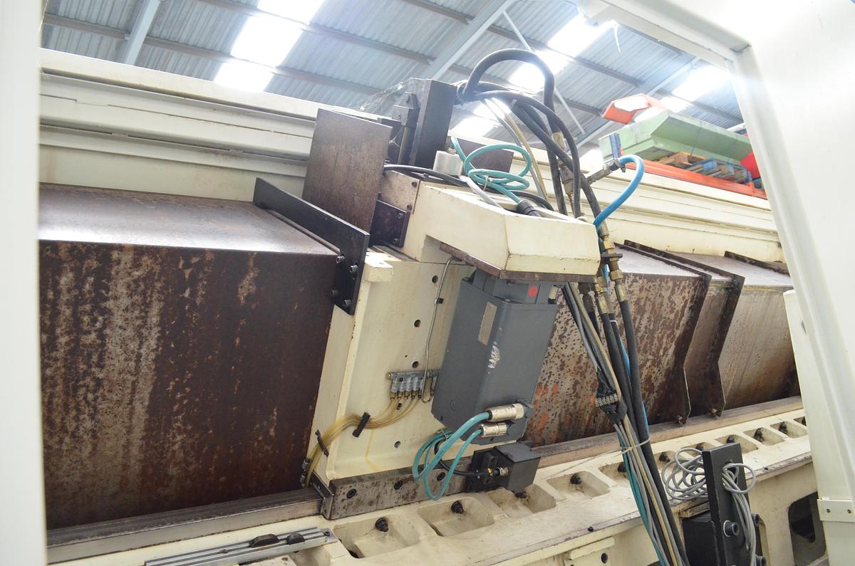 Usado Torno cnc Lealde TCN-12 de 3000mm e.p