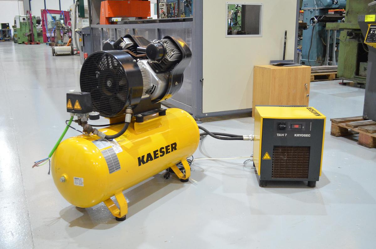 Usado Compresor doble pistón KAESER KCT 401-100 con secador