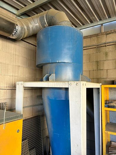 Usado Línea pintura en polvo con cabina y horno secado