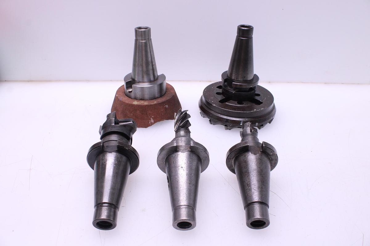 Usado Lote de Fresas para Fresadora Cono ISO 50 - 5 Unidades