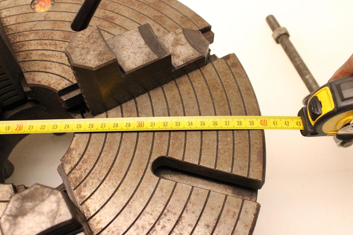 Usado Plato de 4 Garras CHIN YII 400 mm