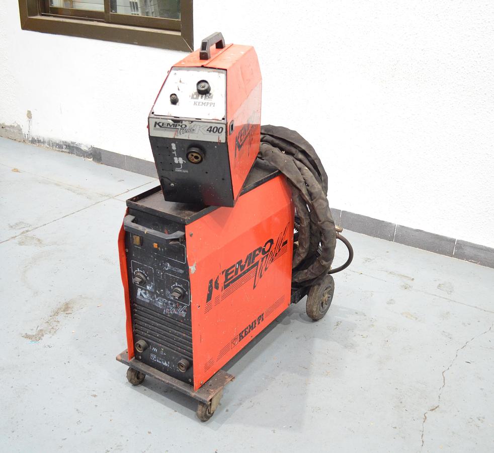 Usado Maquina soldar hilo Kemppi Kempoweld 3200 con devanadera