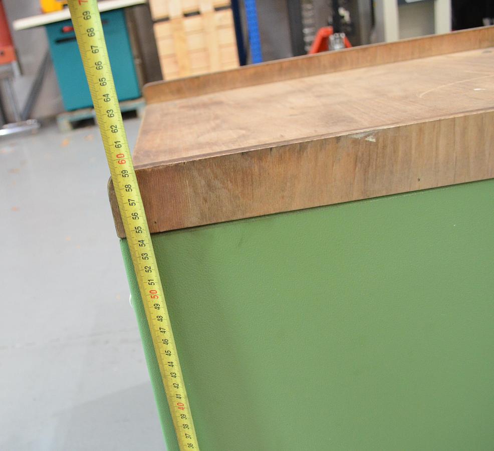 Usado Armario metalico cajones UNCETA 600x640x590(h)mm