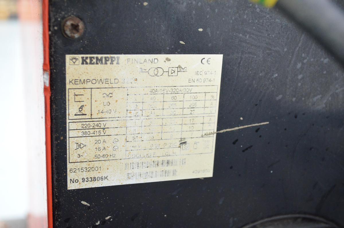 Usado Maquina soldar hilo Kemppi Kempoweld 3200 con devanadera