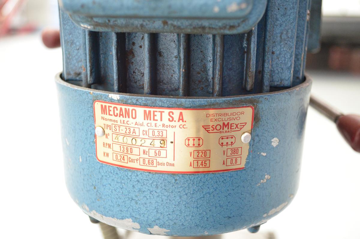 Usado Taladro sobremesa correas Ara-Mon 501