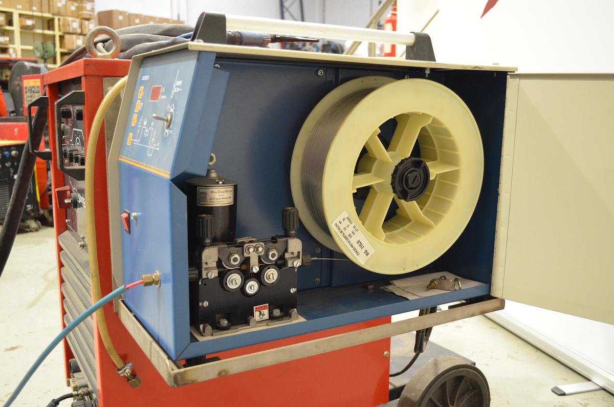 Usado Soldadora tig Suntig 250 con alimentación de hilo