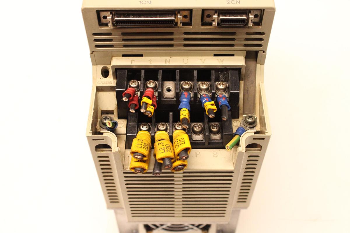 Usado Servodriver Yaskawa SGDB-15ADG