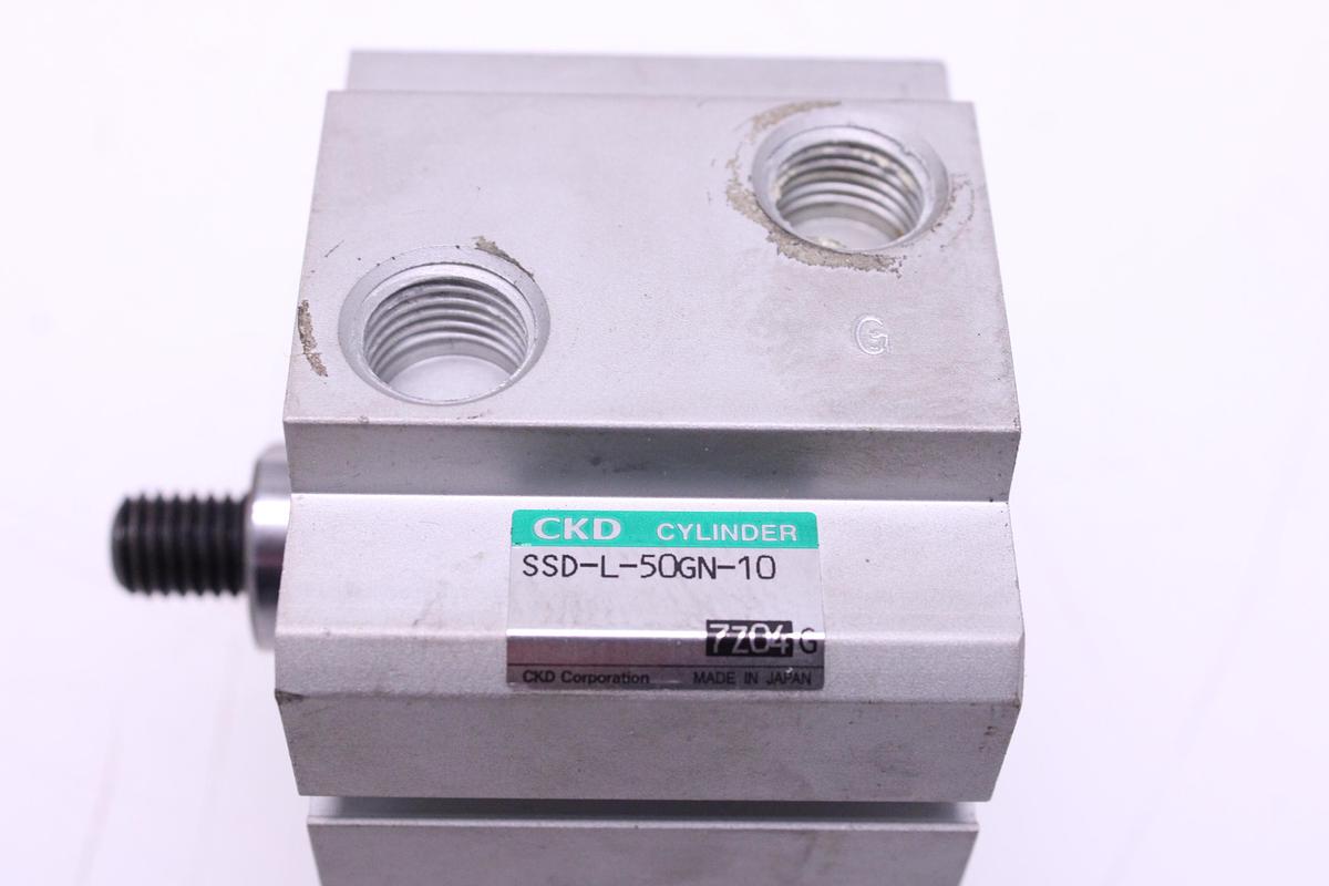 Usado Cilindro Neumático CKD SSD-L-50GN-10