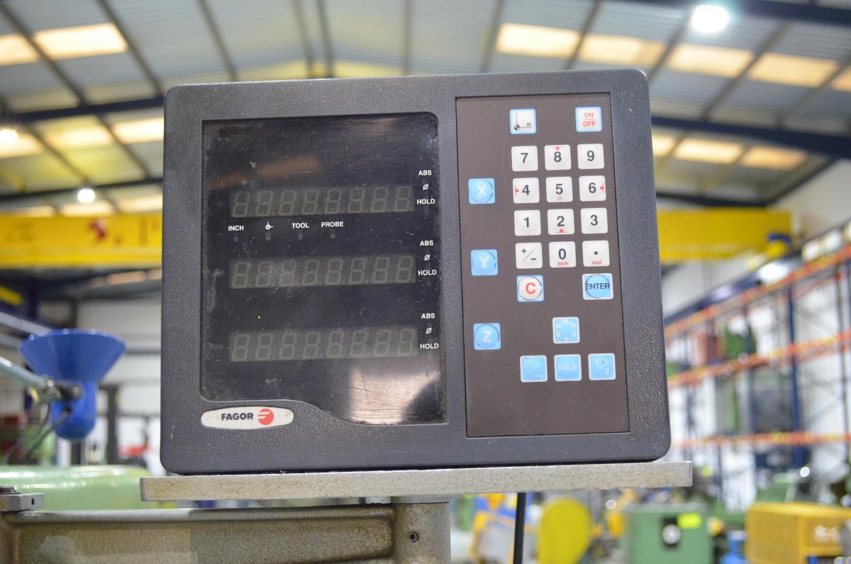 Usado Fresadora torreta Lagun FTV-4 visualizador Fagor X Y Z