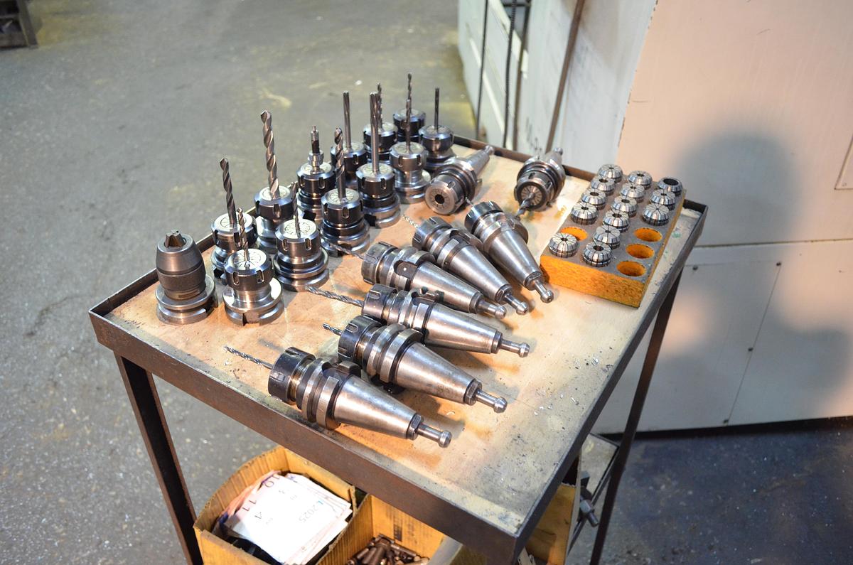 Usado Centro mecanizado Travis M800 2006 cnc Fagor 8055B-M