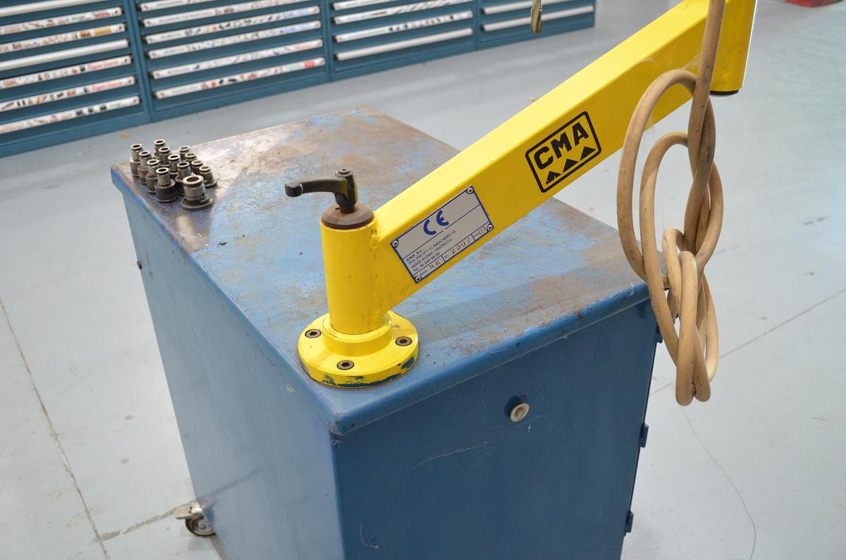 Usado Roscadora neumática CMA modelo NR-12