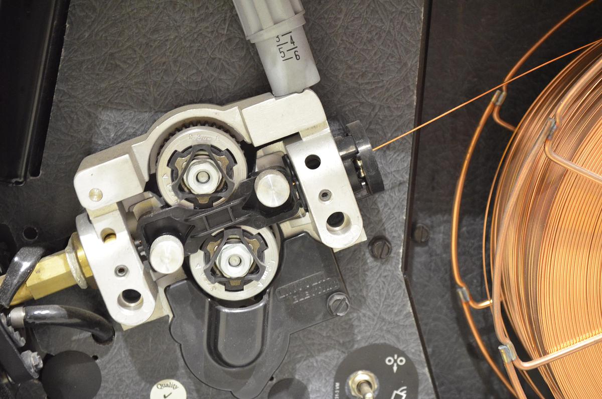 Usado Maquina soldar hilo Lincoln PowerWave C300 CE