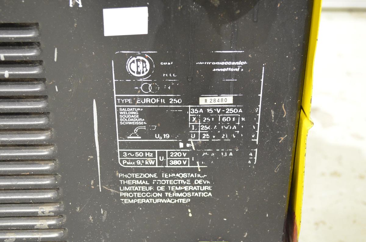 Usado Maquina solda hilo CEA Eurofil 250