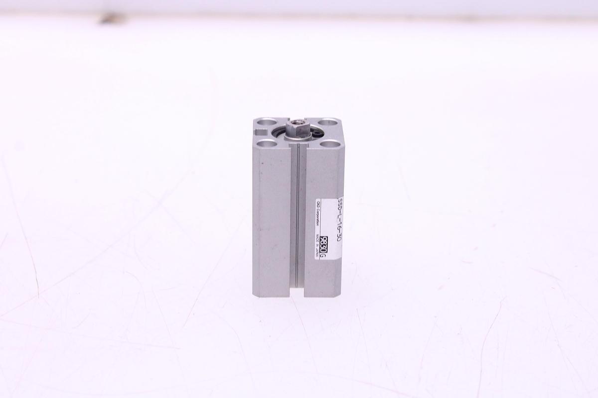 Usado Cilindro Neumático CKD SSD-L-16-30 - 2 Unidades