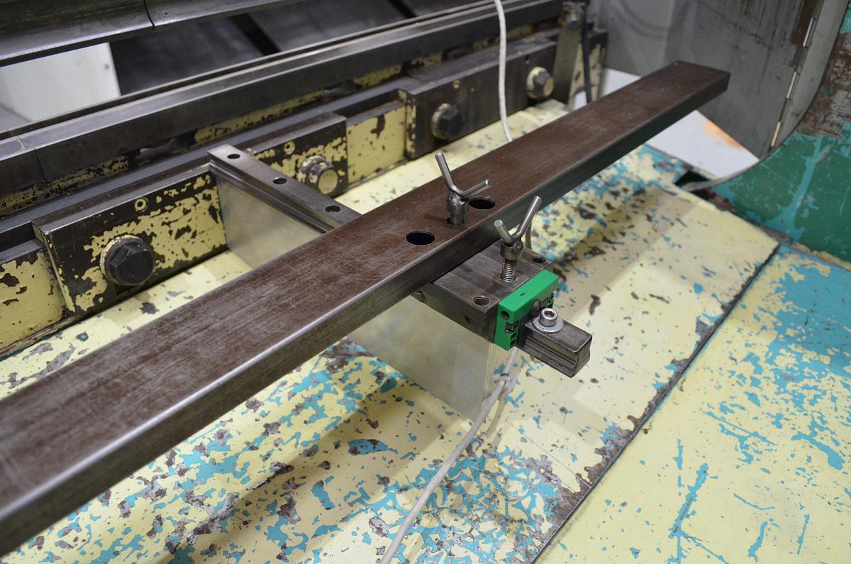 Usado Plegadora hidráulica MEBUSA RG.103