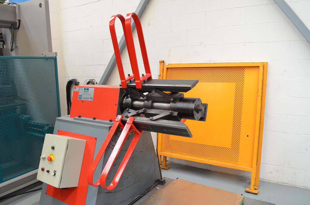 Usado Devanadora vertical Goti Sabadel DMR 2000 - 1500