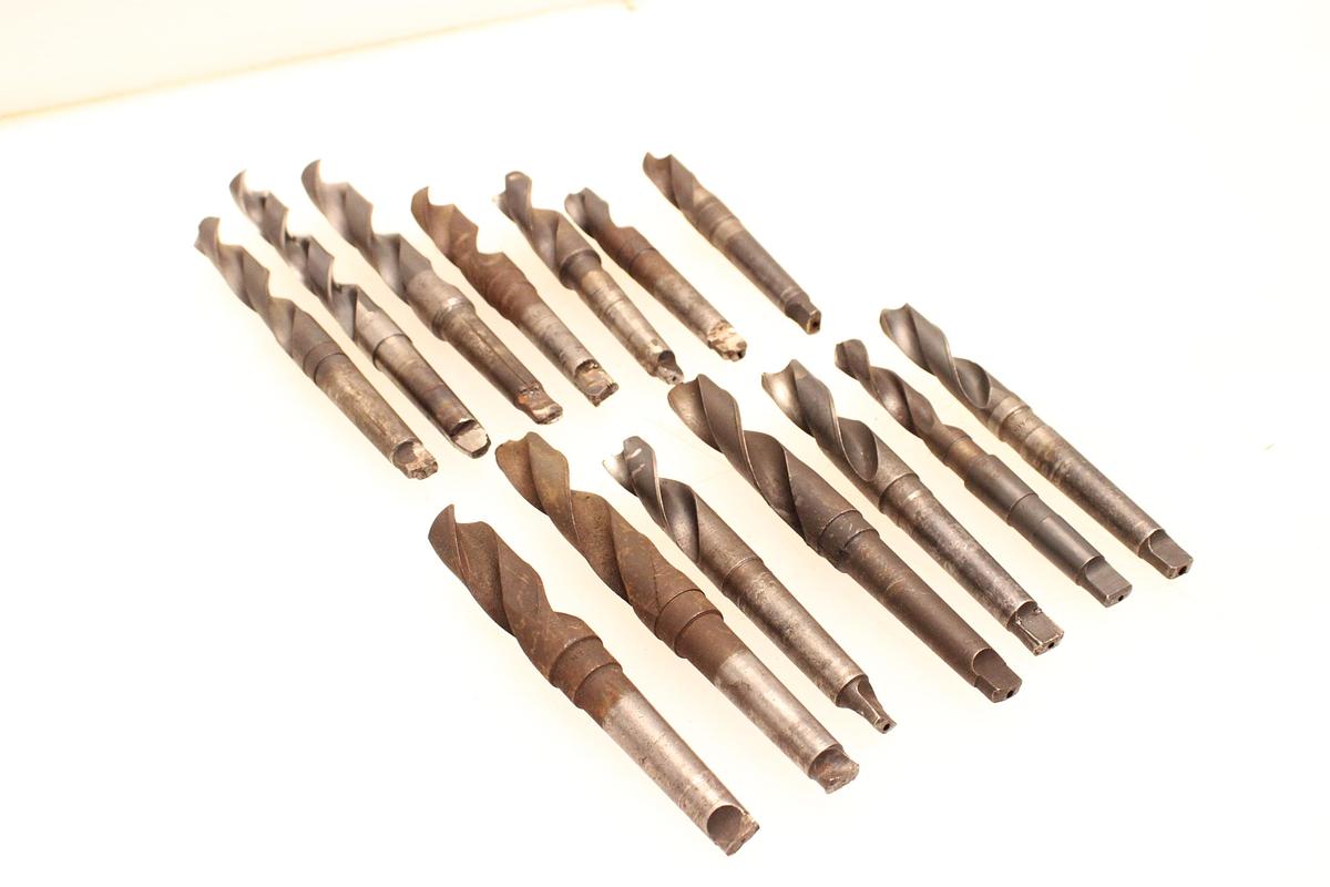 Usado  14 Brocas Mango Cónico MT2 - 16 hasta 23 mm