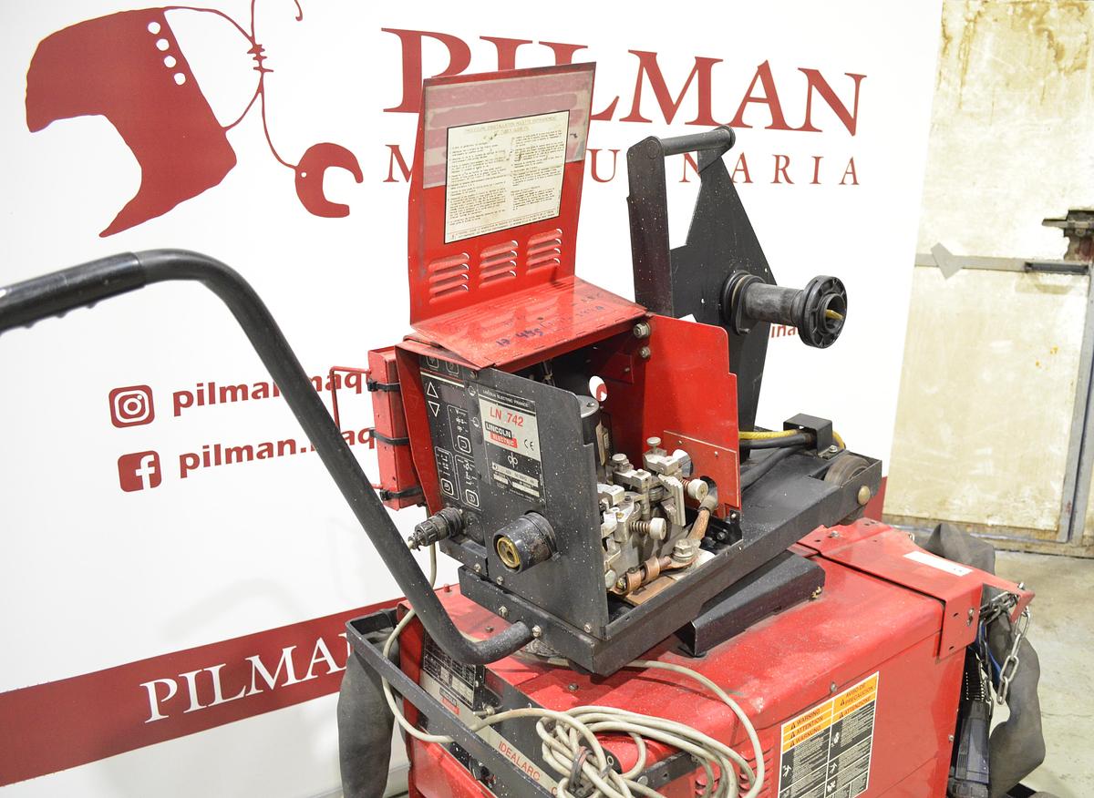 Usado Maquina soldar MIG Lincoln Idealarc CV400-I con devanadera LN 742