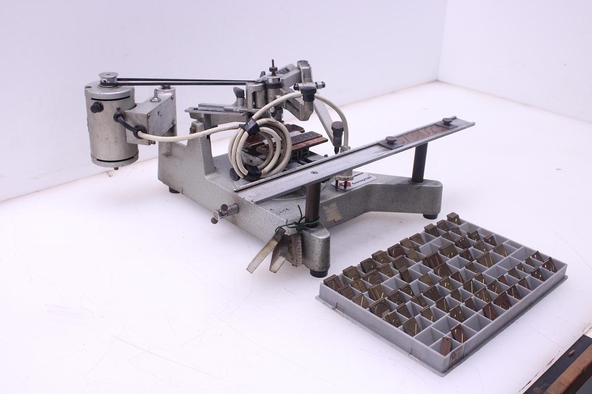 Usado Maquina de Grabado Mecánico GRAVOGRAPH IF3