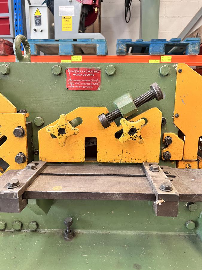 Usado Punzonadora Geka Minicrop 45 usada