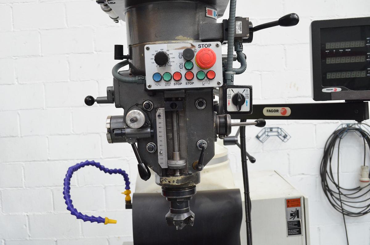 Usado Fresadora torreta LAGUN FTV-4 SP