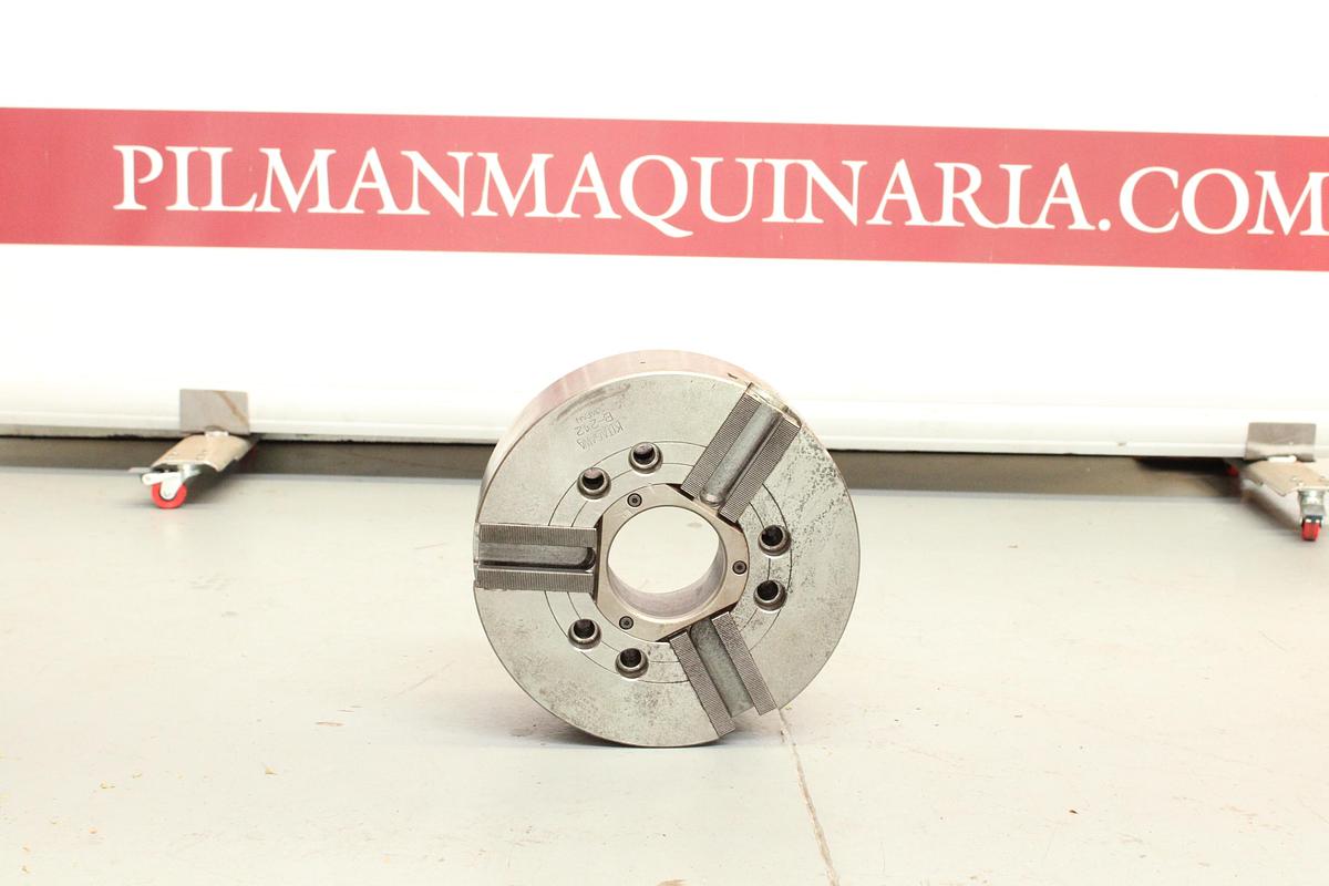 Usado Plato 3 Garras Kitagawa B-212 para Torno