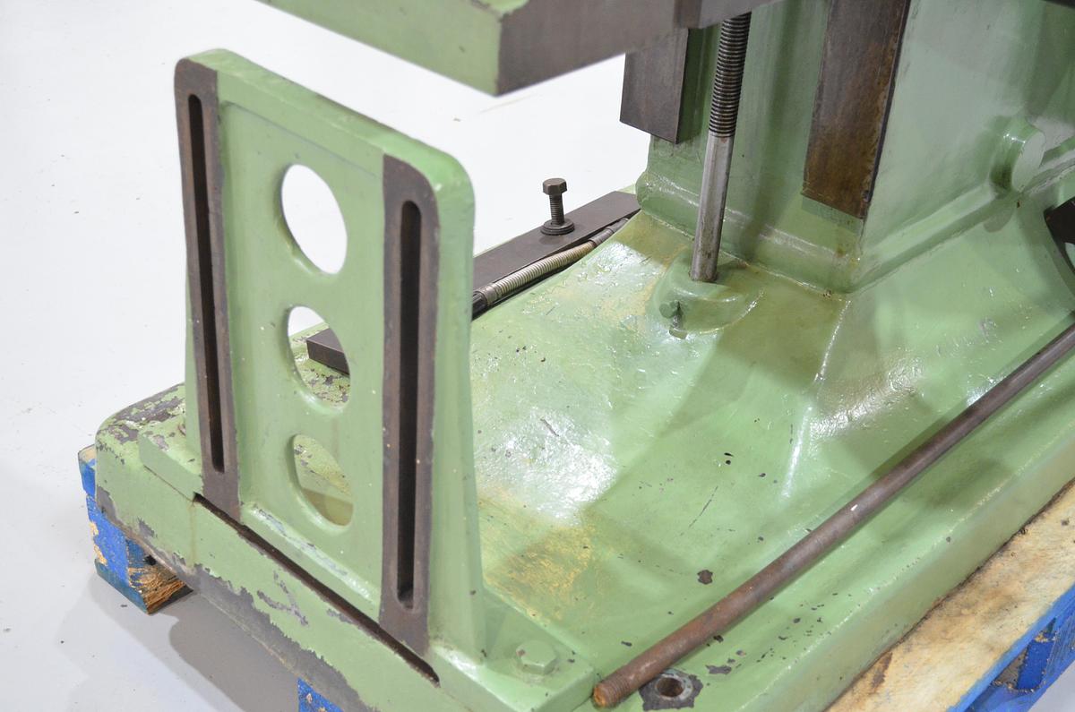 Usado Limadora cepillo CEFE - SACIA L-500