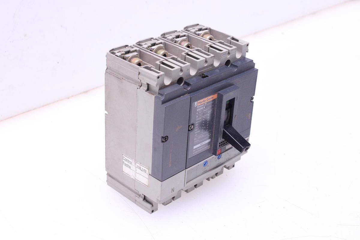 Usado Disyuntor Merlin Gerin Compact NS250N