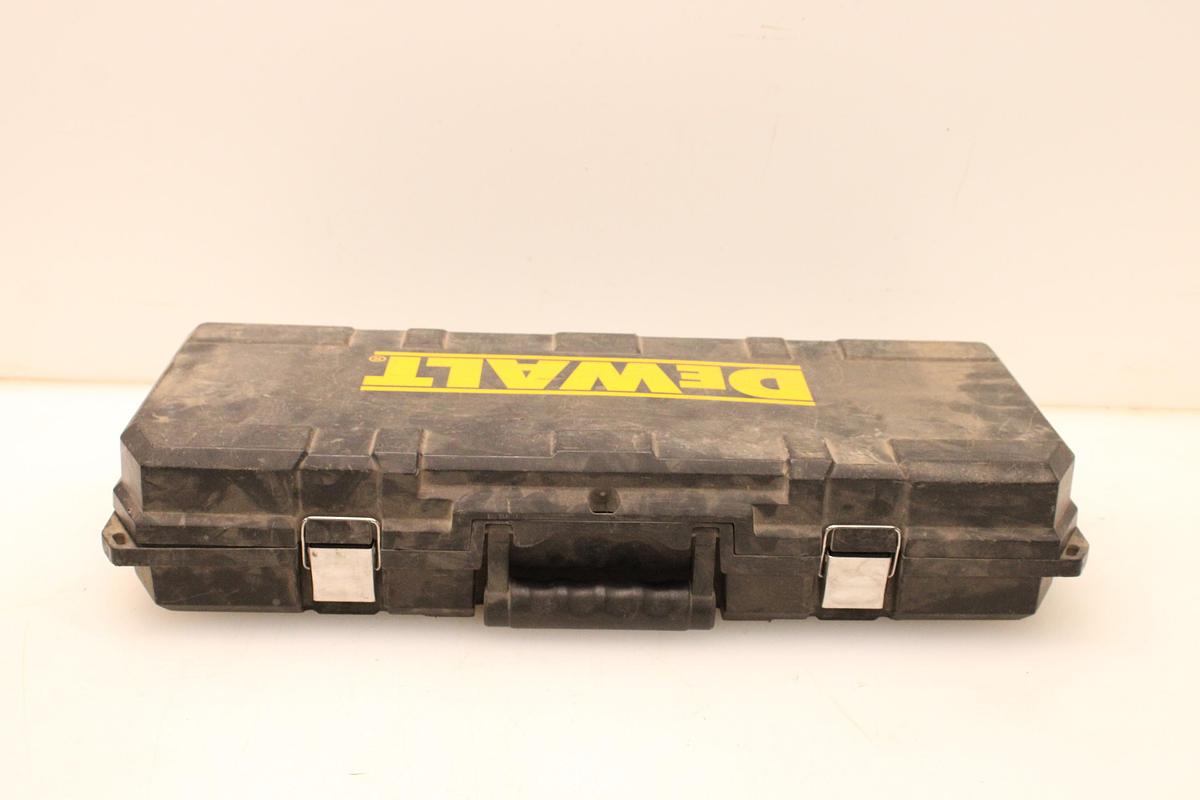 Usado Sierra de Sable DeWalt DW303-QS