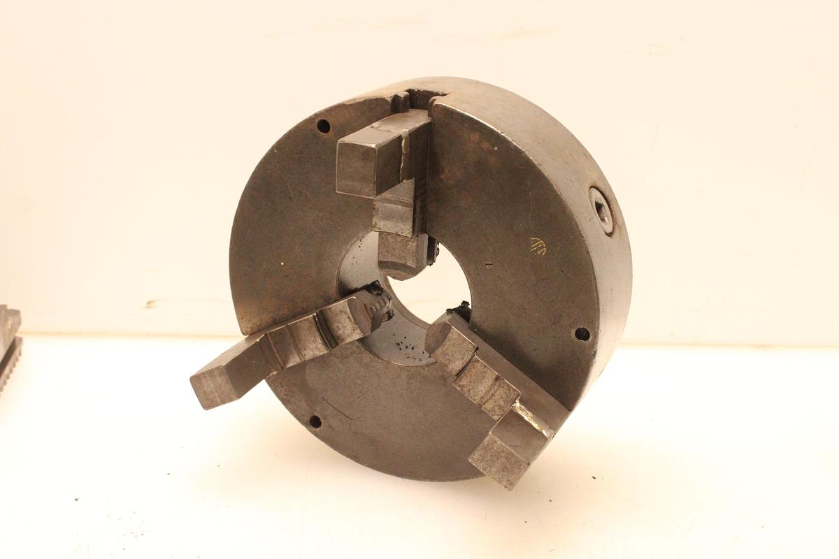 Usado Plato para Torno 3 Garras 320 mm