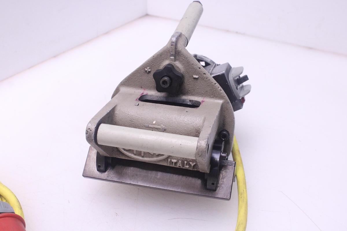 Usado Biseladora Portátil OMCA