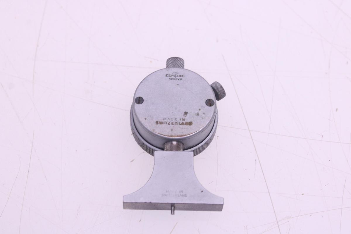 Usado Reloj Comparador de Profundidad COMPAC