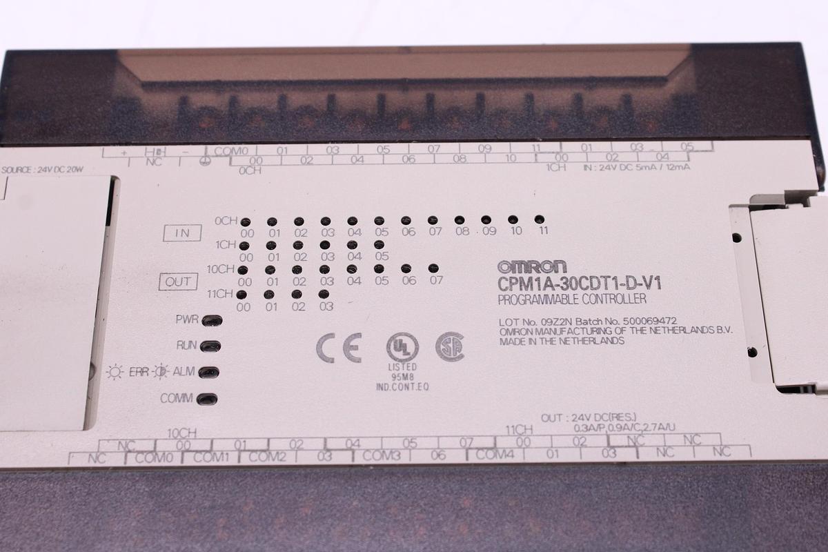 Usado Controlador Lógico OMRON CPM1A-30CDT1-D-V1
