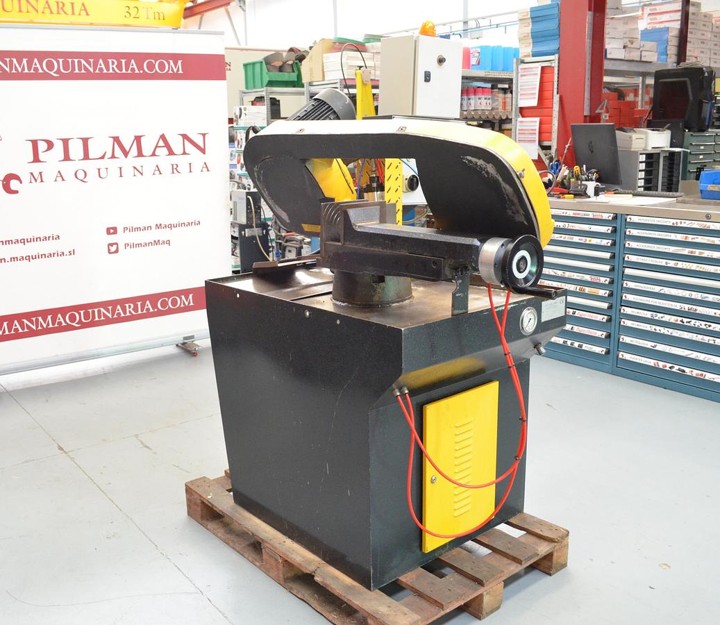 Usado Sierra cinta semi-automatica MG K 300 SA - 2006