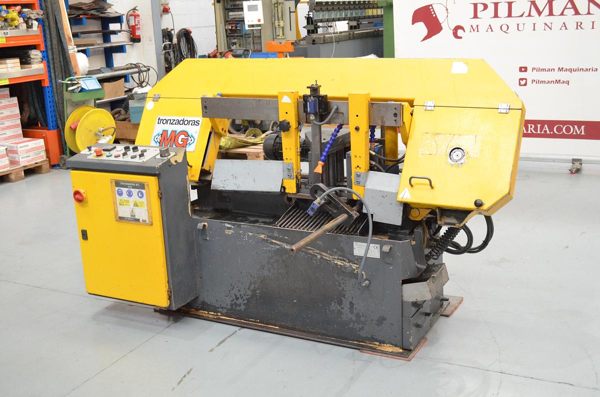 Usado Sierra cinta usada semi-automática MG BMSO 320L