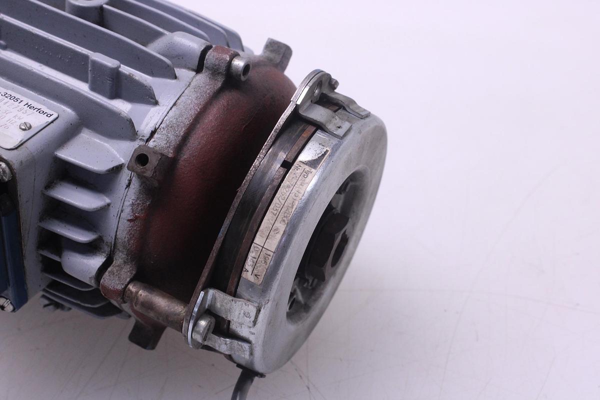 Usado Motorreductor Efacec Stöber R17-2142-037-4 con Encoder