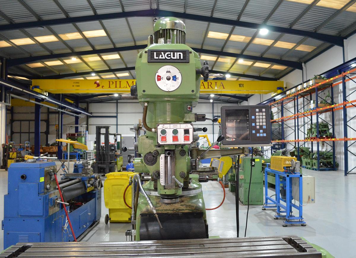 Usado Fresadora torreta Lagun FTV-4 visualizador Fagor X Y Z