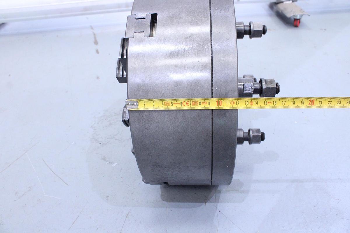 Usado Plato para Torno 4 Garras 310 mm